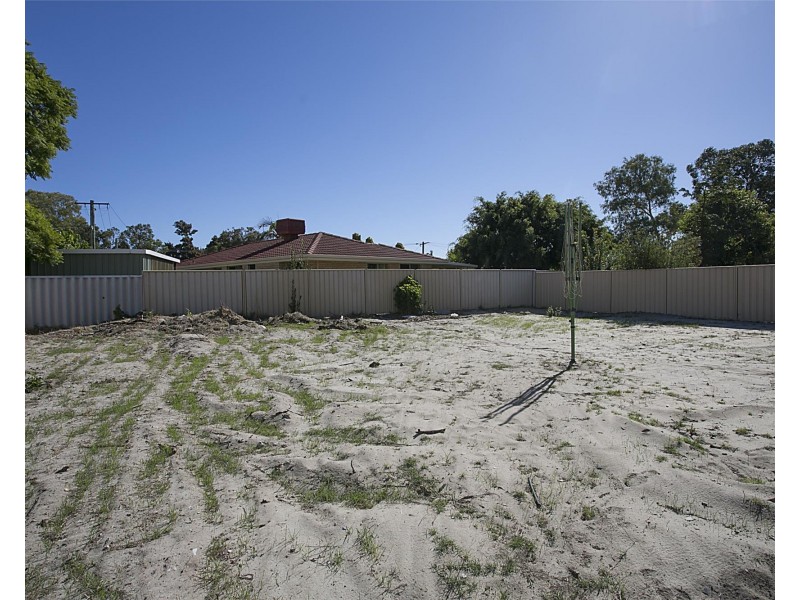 2/212 Altone Road, Beechboro WA 6063
