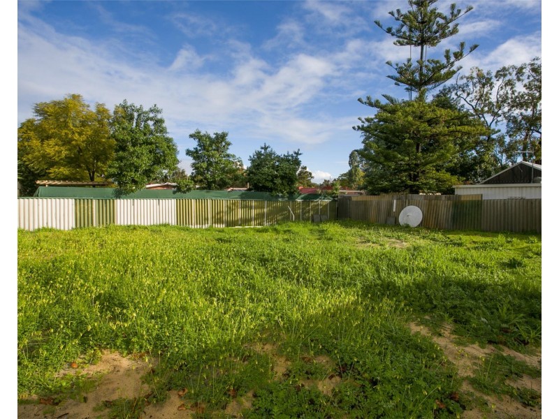 6B Keeley Way, Girrawheen WA 6064