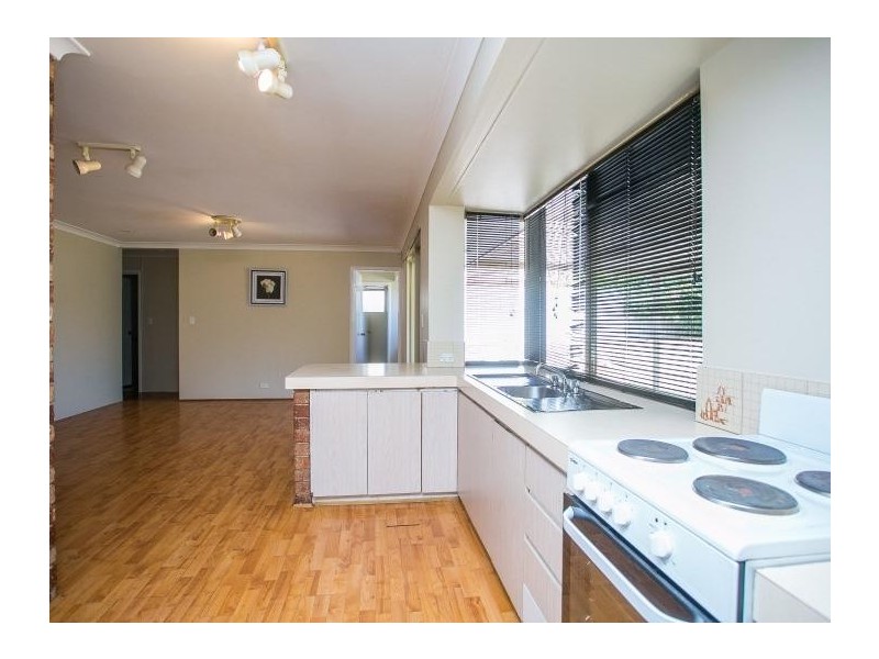 28 Parin Road, Marangaroo WA 6064