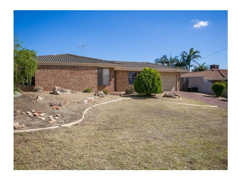 28 Parin Road, Marangaroo WA 6064