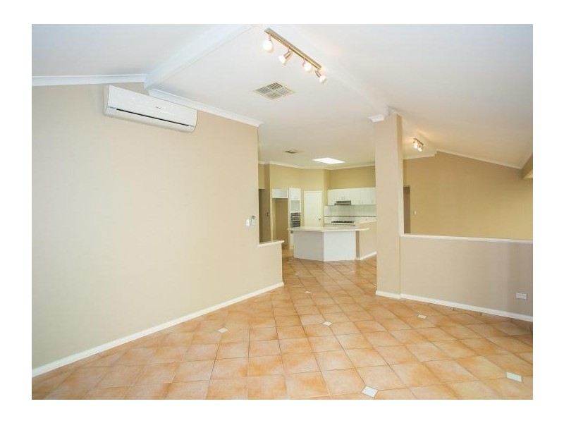 7 Brookway Retreat, Landsdale WA 6065