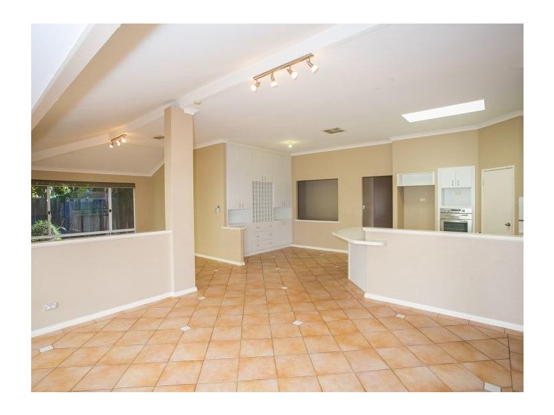 7 Brookway Retreat, Landsdale WA 6065