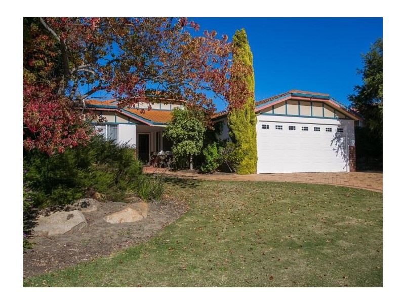 7 Brookway Retreat, Landsdale WA 6065