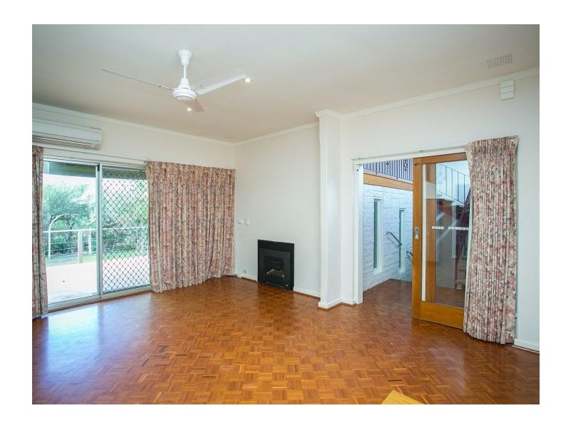 13 Davidson Road, Attadale WA 6156