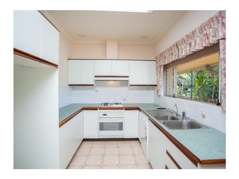 13 Davidson Road, Attadale WA 6156