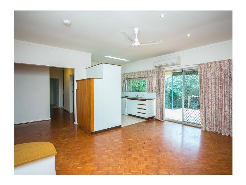 13 Davidson Road, Attadale WA 6156