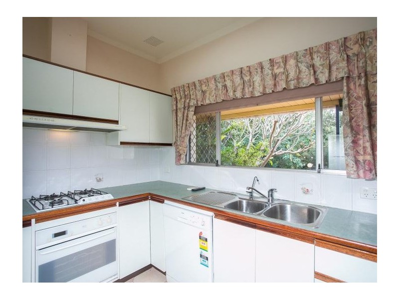 13 Davidson Road, Attadale WA 6156