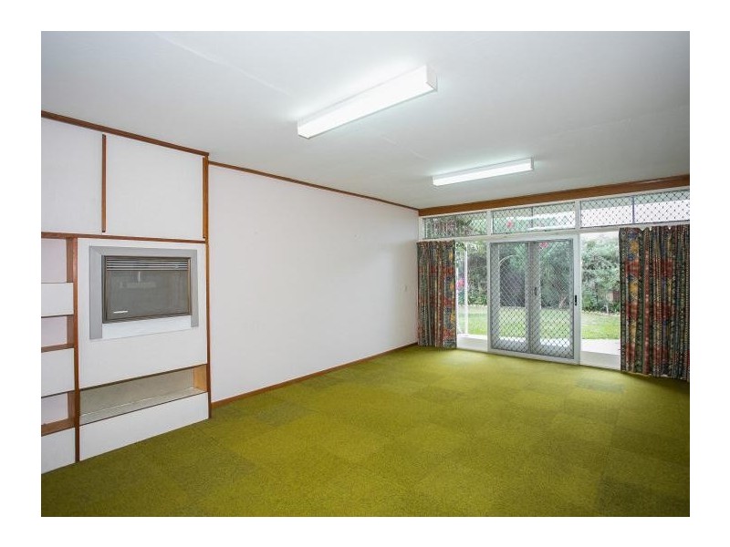 13 Davidson Road, Attadale WA 6156