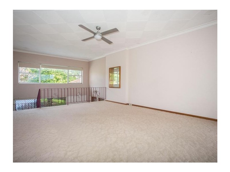 13 Davidson Road, Attadale WA 6156