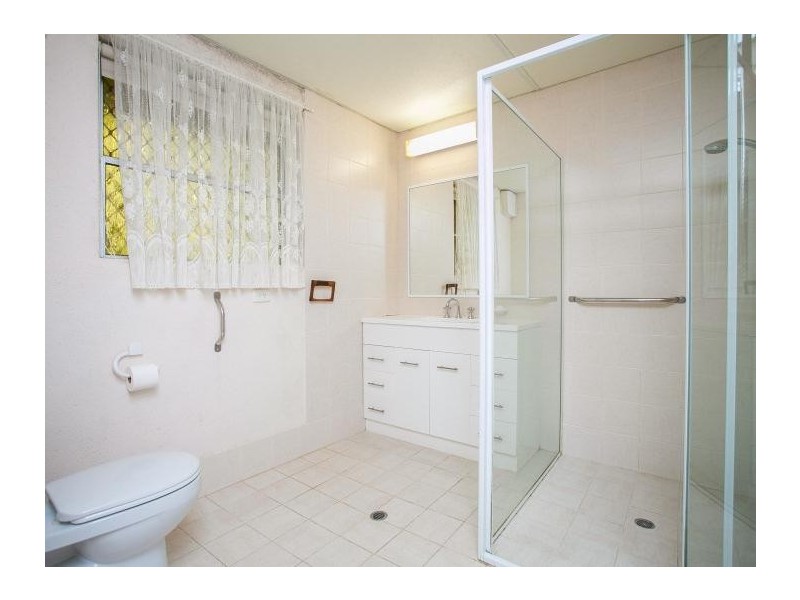 13 Davidson Road, Attadale WA 6156