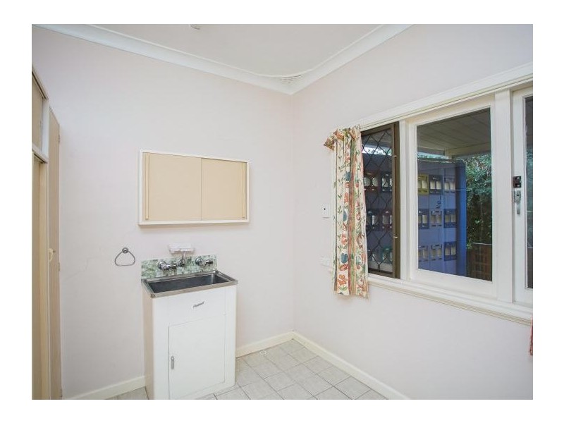 13 Davidson Road, Attadale WA 6156
