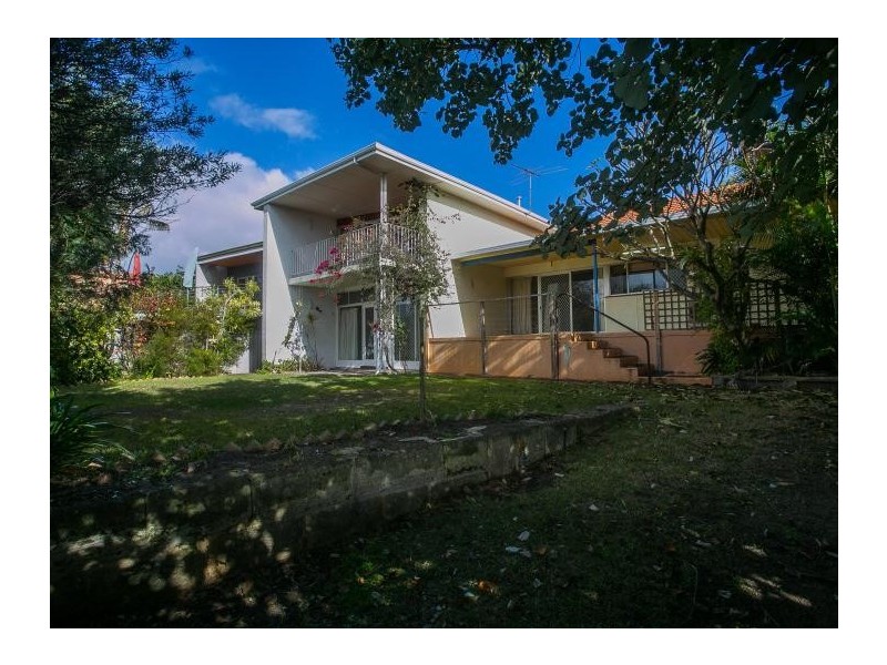 13 Davidson Road, Attadale WA 6156