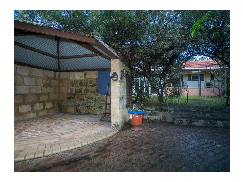 13 Davidson Road, Attadale WA 6156