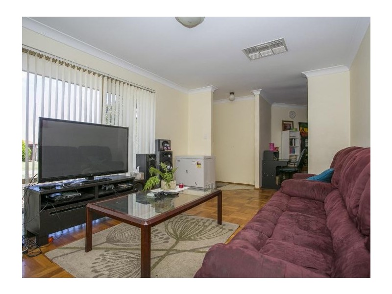 35 Welland Way, Beechboro WA 6063
