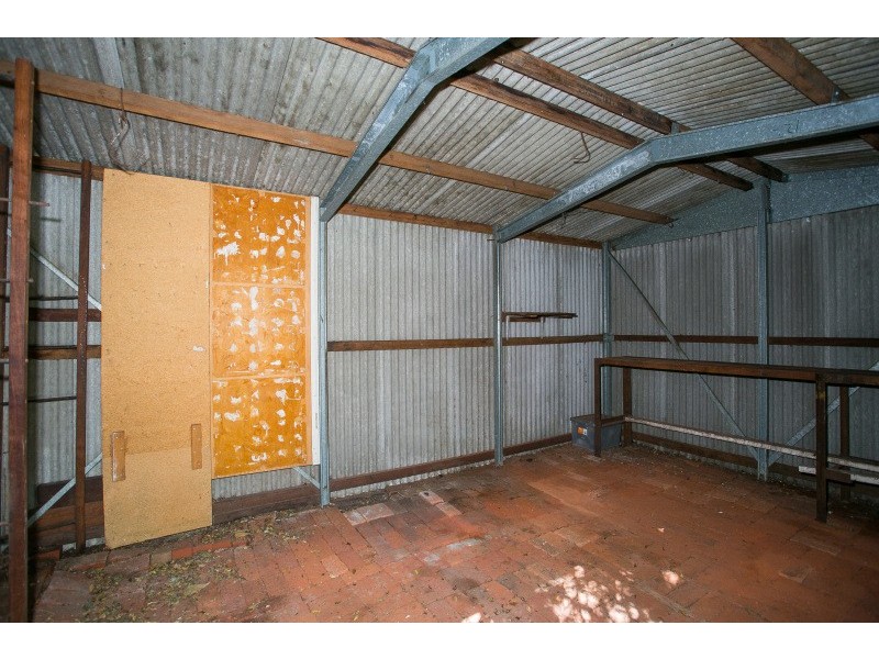 2 Kalara Way, Koongamia WA 6056