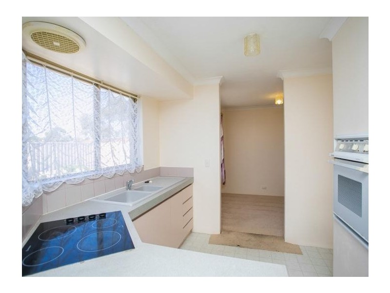 5 Cocos Grove, Kiara WA 6054