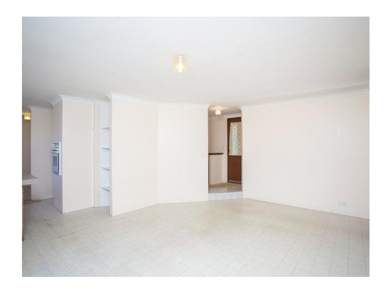 5 Cocos Grove, Kiara WA 6054