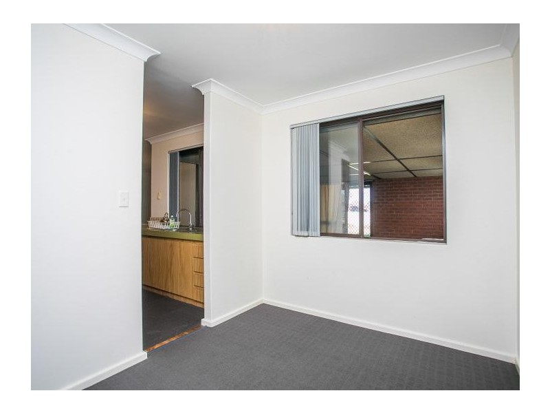 6 Hull Way, Beechboro WA 6063