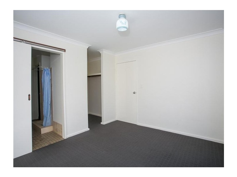 6 Hull Way, Beechboro WA 6063
