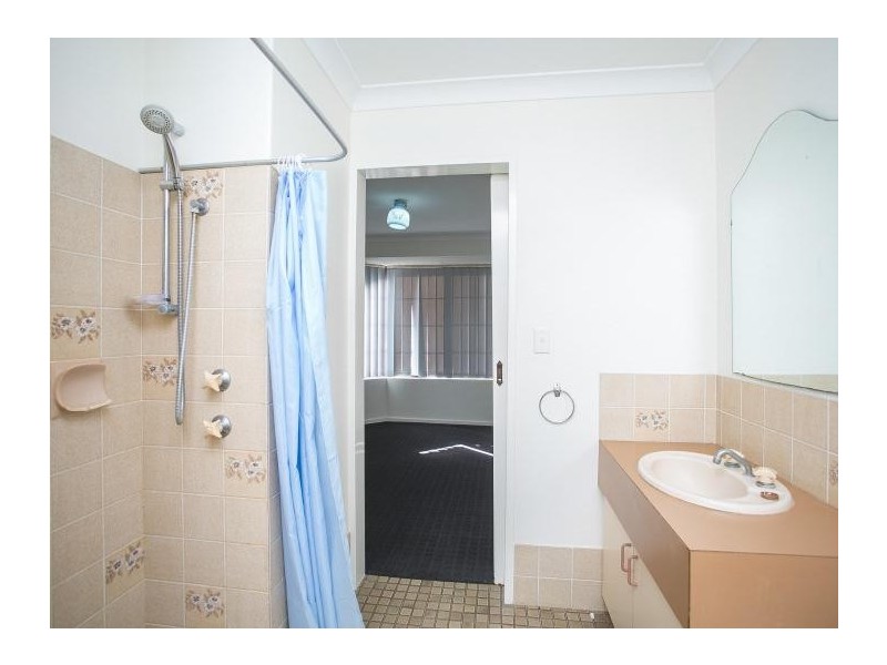 6 Hull Way, Beechboro WA 6063