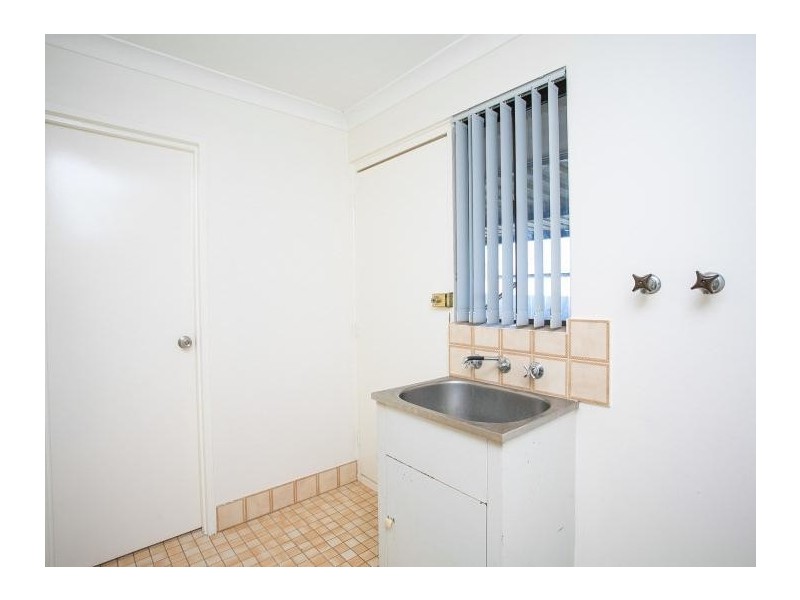 6 Hull Way, Beechboro WA 6063