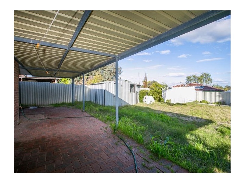 6 Hull Way, Beechboro WA 6063