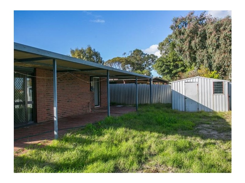6 Hull Way, Beechboro WA 6063