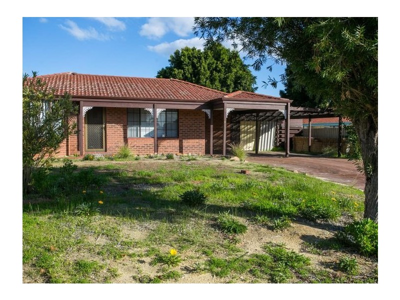 6 Hull Way, Beechboro WA 6063