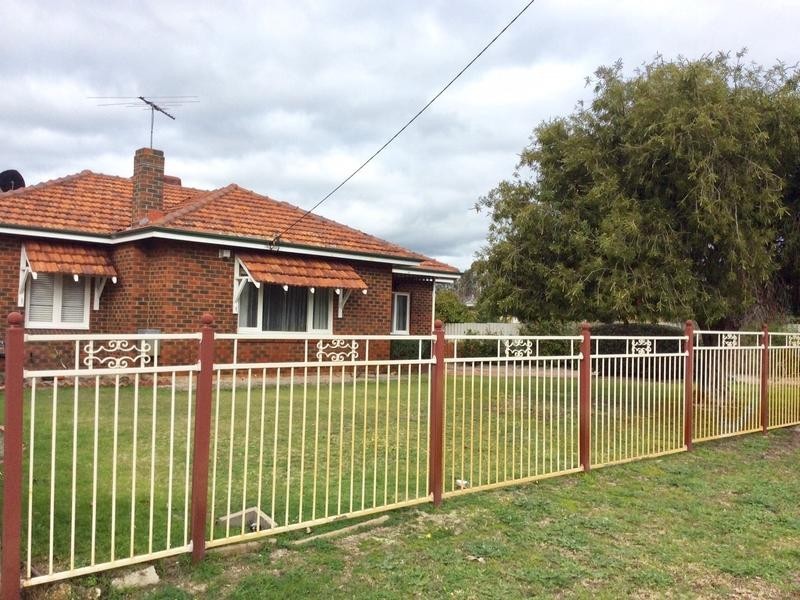 5 Mcglew Street, Eden Hill WA 6054