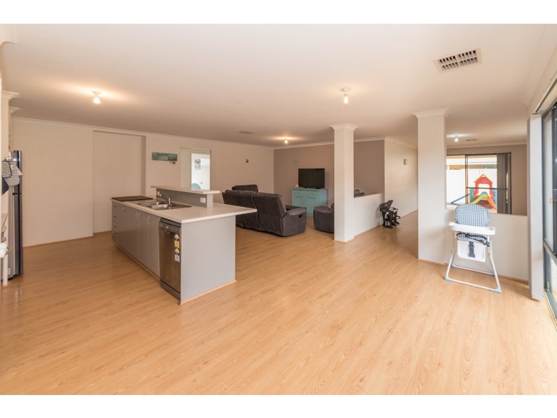 10 Kandimak Boulevard, Byford WA 6122