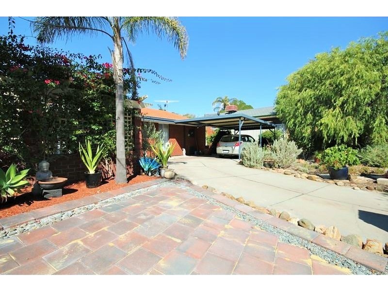 40 Hull Way, Beechboro WA 6063