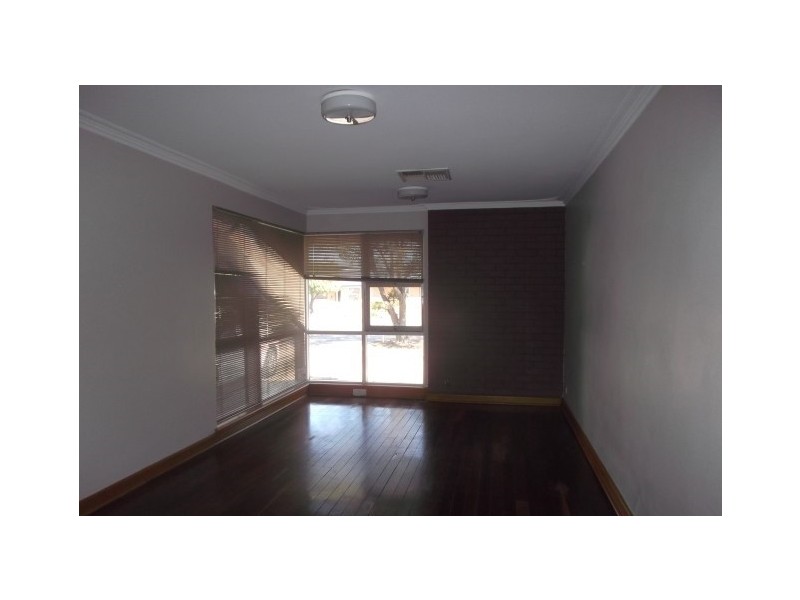 5 Gatton Way, Embleton WA 6062