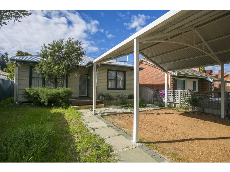 2/32 Cross Street, Queens Park WA 6107