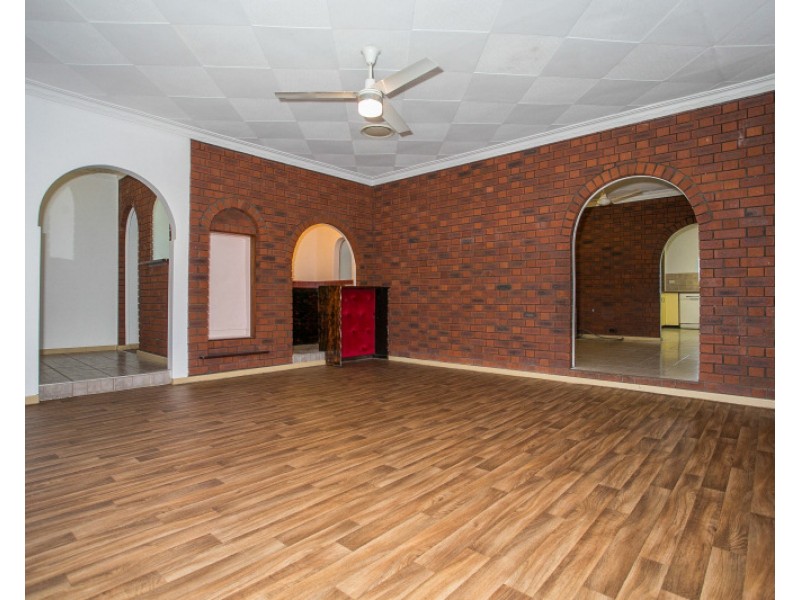 26 Baker Court, Langford WA 6147