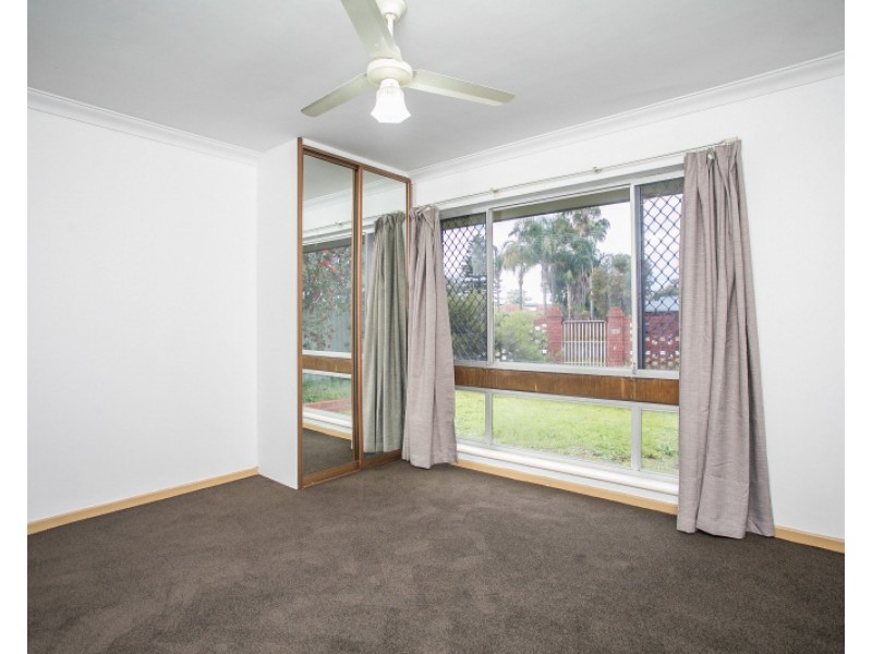 26 Baker Court, Langford WA 6147