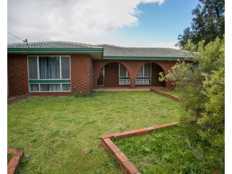 26 Baker Court, Langford WA 6147