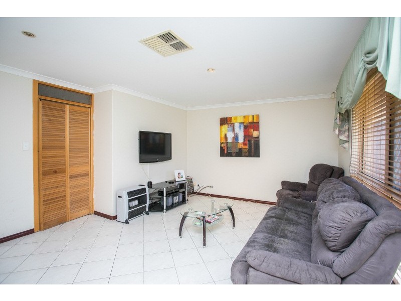 9 Kilver Mews, Kiara WA 6054