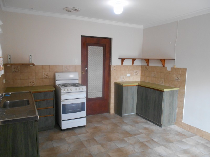 14 Seale Street, Beckenham WA 6107