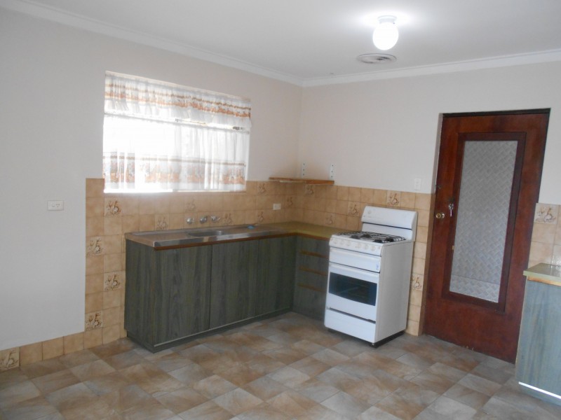 14 Seale Street, Beckenham WA 6107