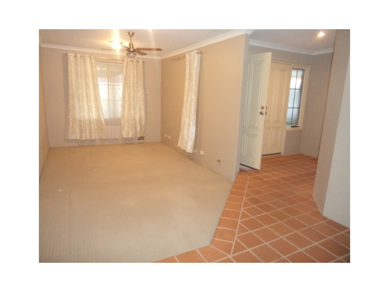 21 Desault Cove, Ballajura WA 6066