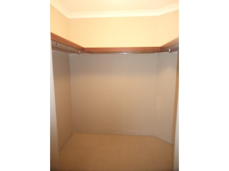 21 Desault Cove, Ballajura WA 6066