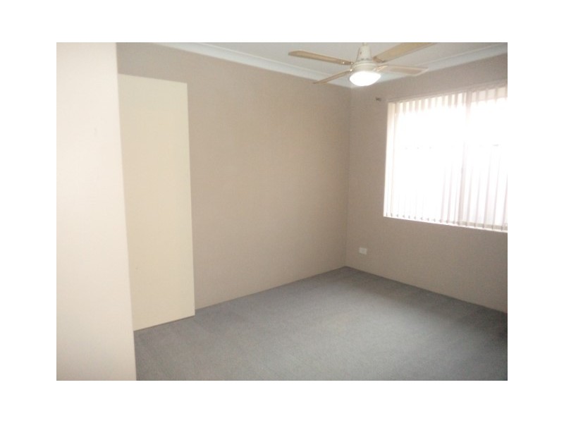 21 Desault Cove, Ballajura WA 6066