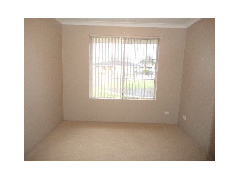 21 Desault Cove, Ballajura WA 6066