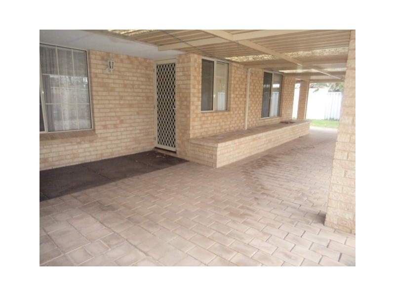 21 Desault Cove, Ballajura WA 6066