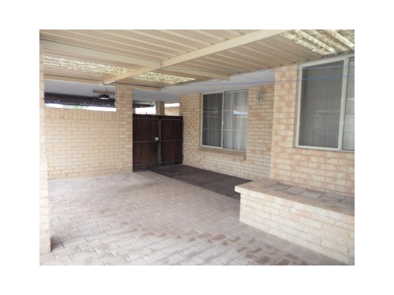 21 Desault Cove, Ballajura WA 6066