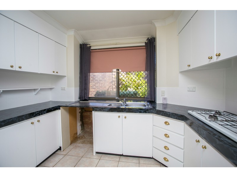 8 Pepper Close, Ballajura WA 6066