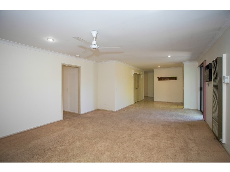 8 Pepper Close, Ballajura WA 6066
