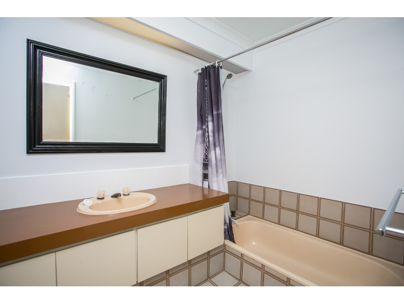 8 Pepper Close, Ballajura WA 6066