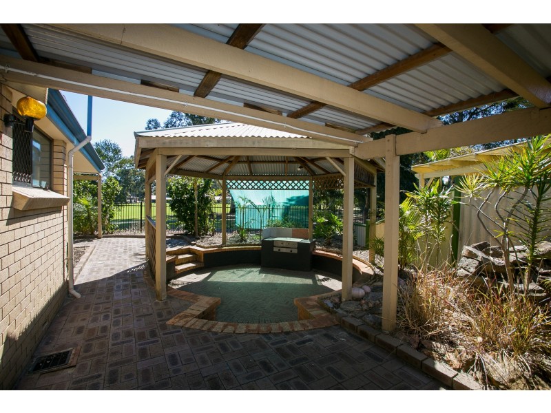 8 Pepper Close, Ballajura WA 6066