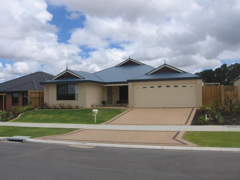 107 Granesse Drive, Ellenbrook WA 6069